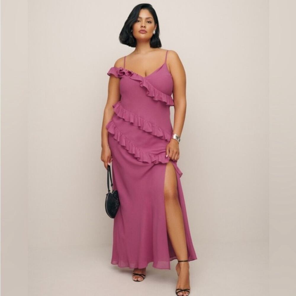 Reformation Elysia Dress in Strawberry Wine Size: 18